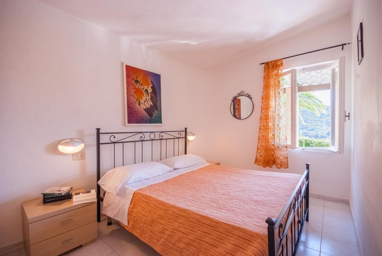 Residence La Valdana Capoliveri  Extérieur photo